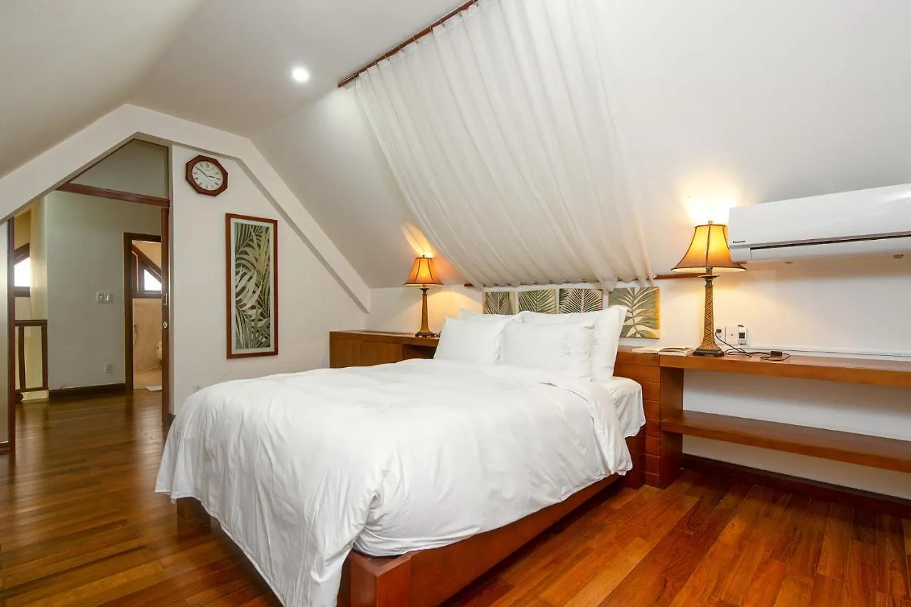 Outstanding Villa In Beach Resort Da Nang