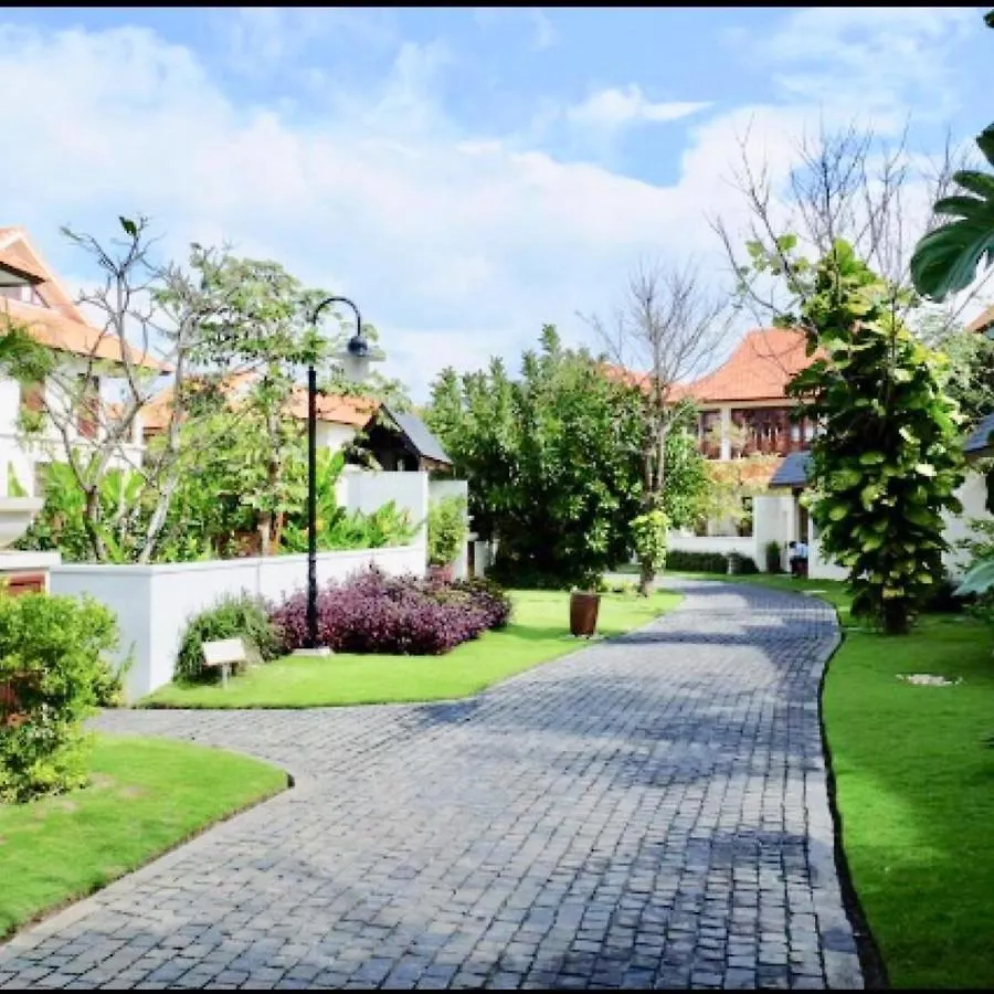 Outstanding Villa In Beach Resort Da Nang